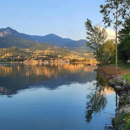 The Courtyard Of The 6 Arches Apartment Garlate